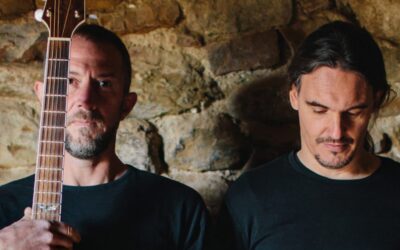 El duo “Aspriu” en el concert del divendres 12 de juny del “D’Arrel i amb Salero. Cicle de Cançó Popular” a l’Escala