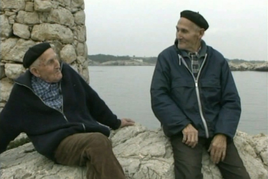 Projecció de documentals històrics “4 peces de museu” a càrrec de Toni Martí